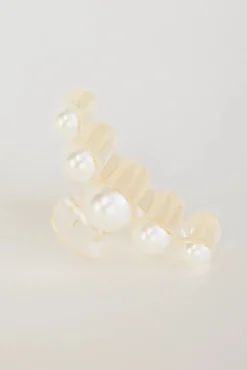 Bohme Oversized Pearl Claw Clip in Large